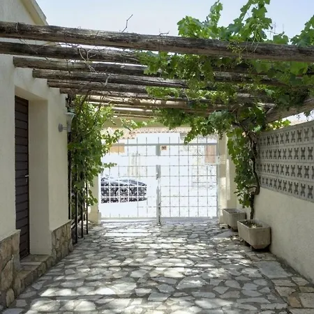 Haus Francoli Semesterbostad *